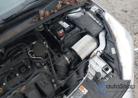 2016 Ford Focus Se z USA, uszkodzony, nr VIN 1FADP3K26GL290997